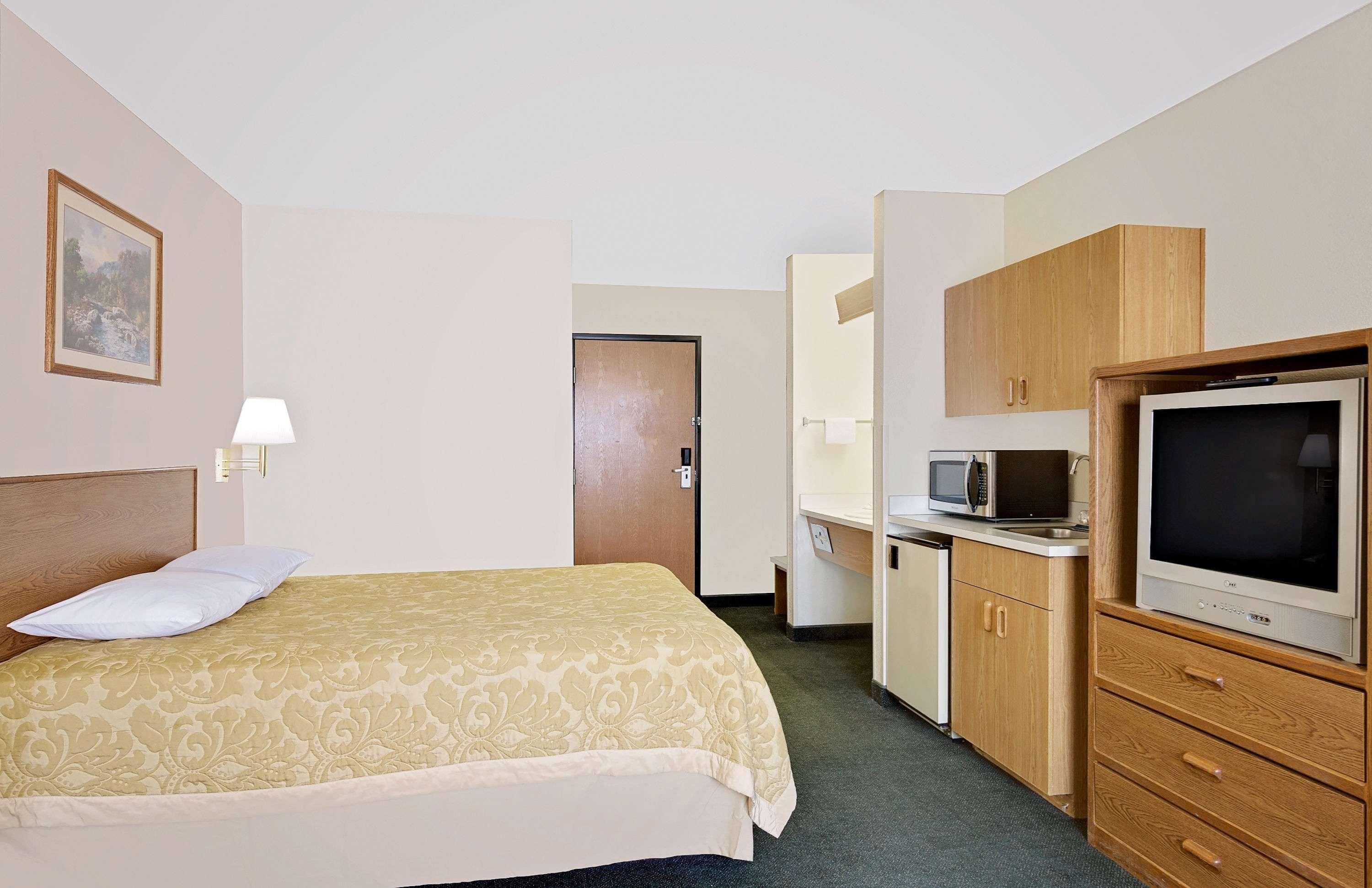 Hotel Super 8 By Wyndham Battle Mountain Exterior foto